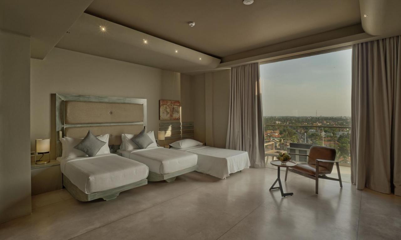 Pledge Scape Otel Negombo Dış mekan fotoğraf